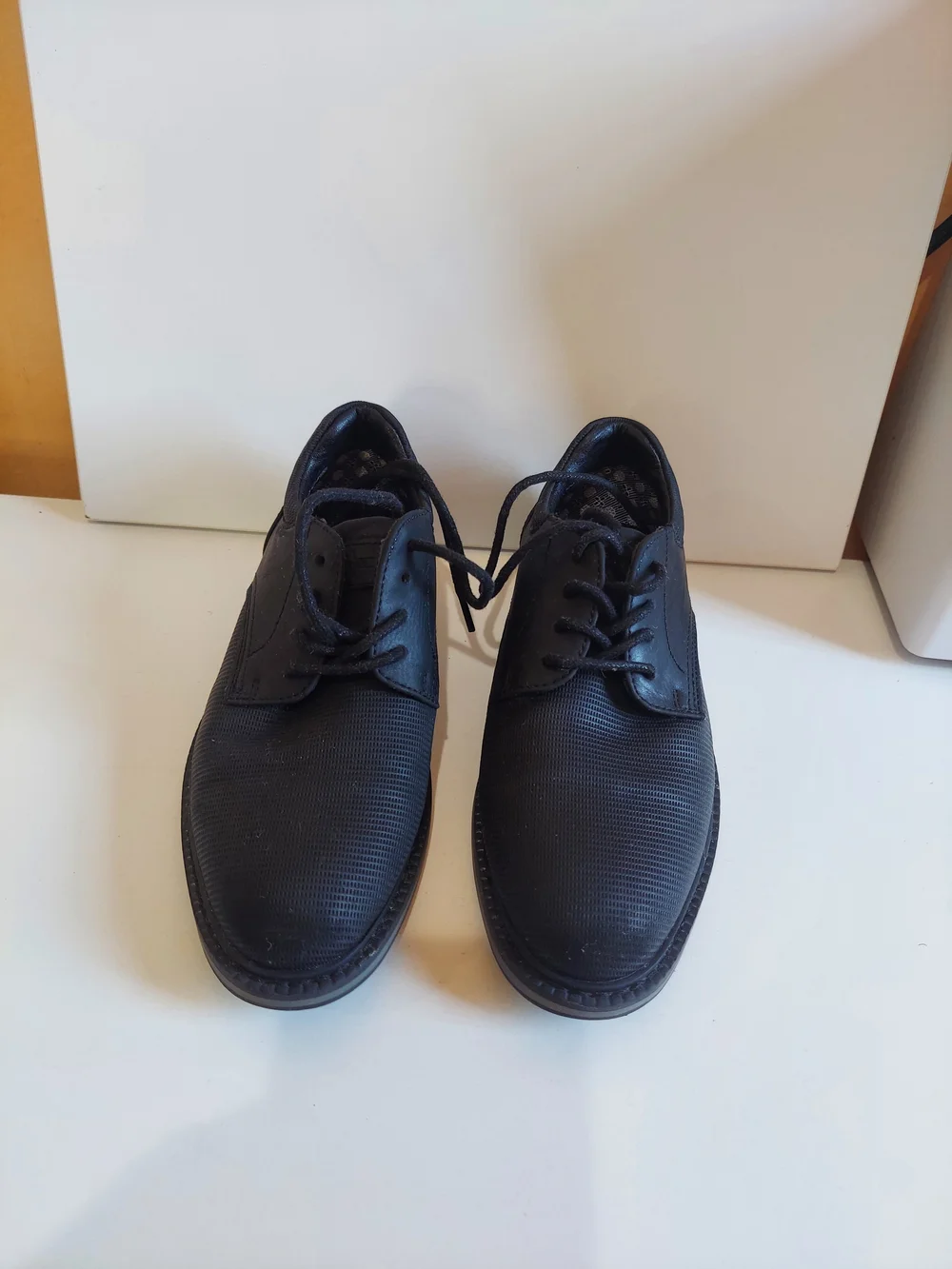 Men's Black Textured Derby Shoes